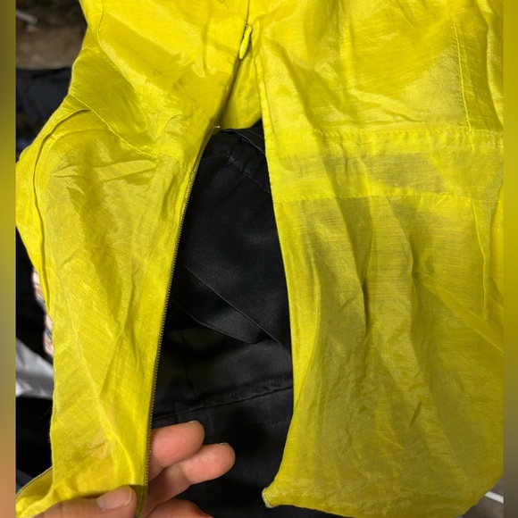 Dagg and Stacey green blouse - Picture 8 of 8